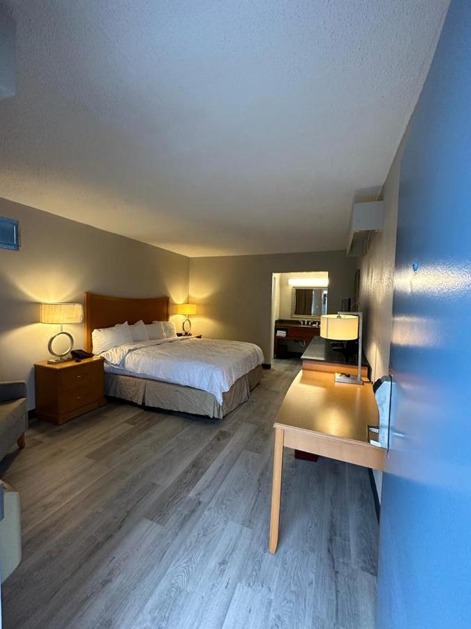 Lanett Inn エクステリア 写真