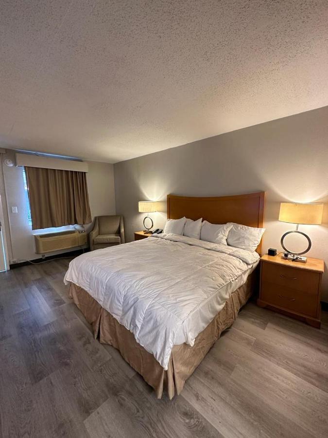 Lanett Inn エクステリア 写真